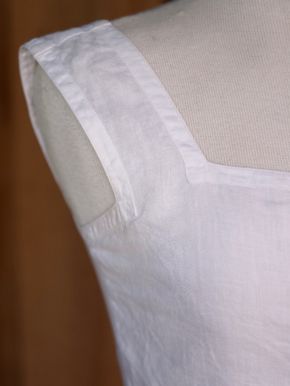 Vintage Y2K Giorgio Armani 100% Linen Button Down Tank Made In Italy Woman's XS - Picture 15 of 16
